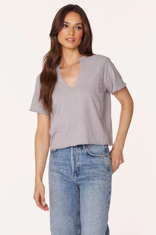 Women's Blouse with High CollarSPLIT NECK RAGLAN BOXY TEE